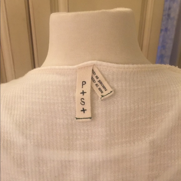 Free People light weight tunic. - Picture 4 of 4